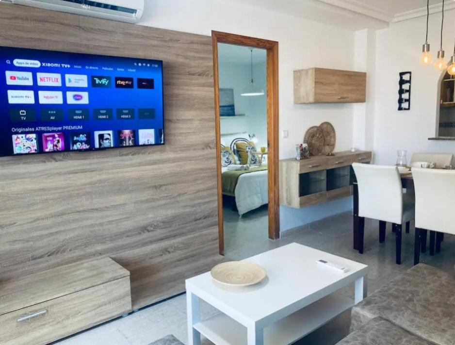 Apartamento Centrico Торевиеха Екстериор снимка