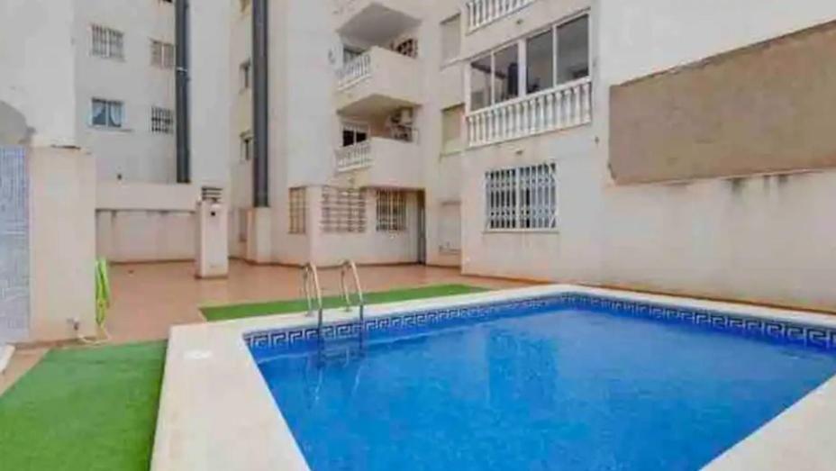 Apartamento Centrico Торевиеха Екстериор снимка